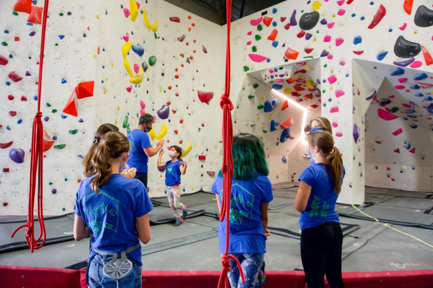 coaching2 Aesthetic Climbing Gym